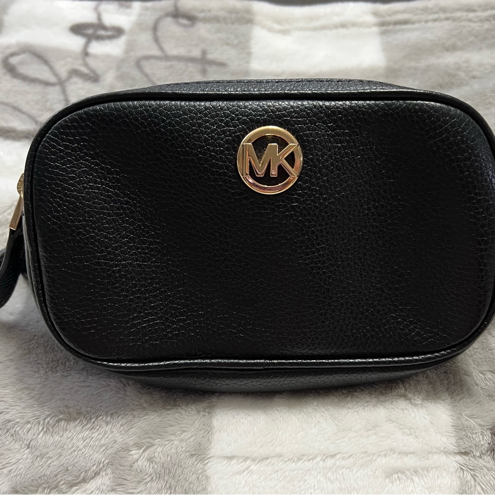 Michael Kors cross body